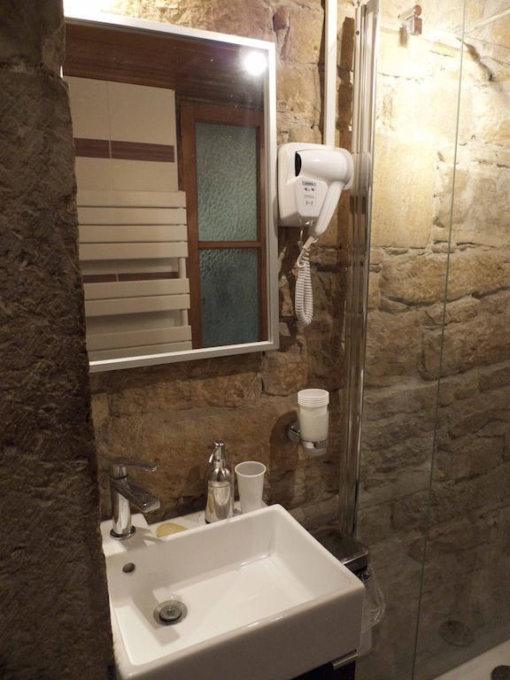 Studio Charme Et Confort Aux Cordeliers Лион Номер фото