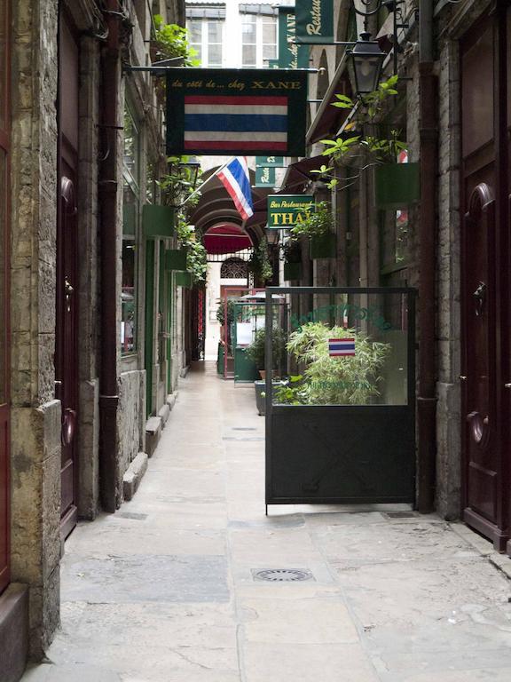 Studio Charme Et Confort Aux Cordeliers Лион Номер фото